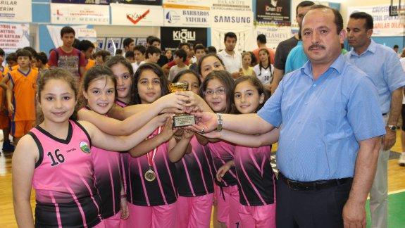Halkeğitim Merkezi Bünyesinde Basketbol Turnuvası Düzenlendi