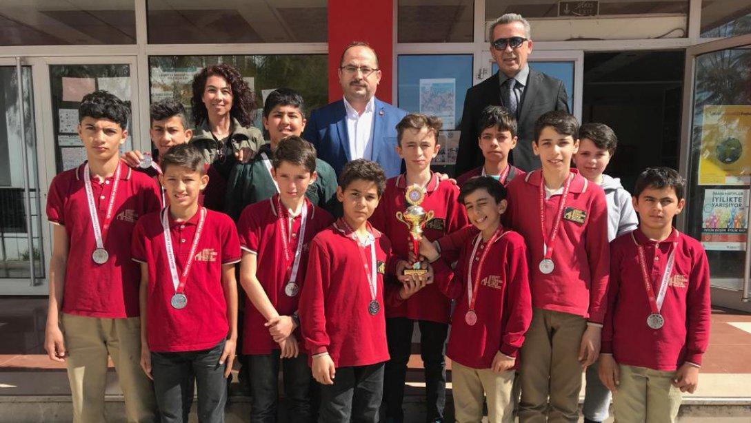 Yıldız Erkek Hokey Branşında İl 2.liği Şehit Türkmen Tekin Anadolu İmam Hatip Lisesinin